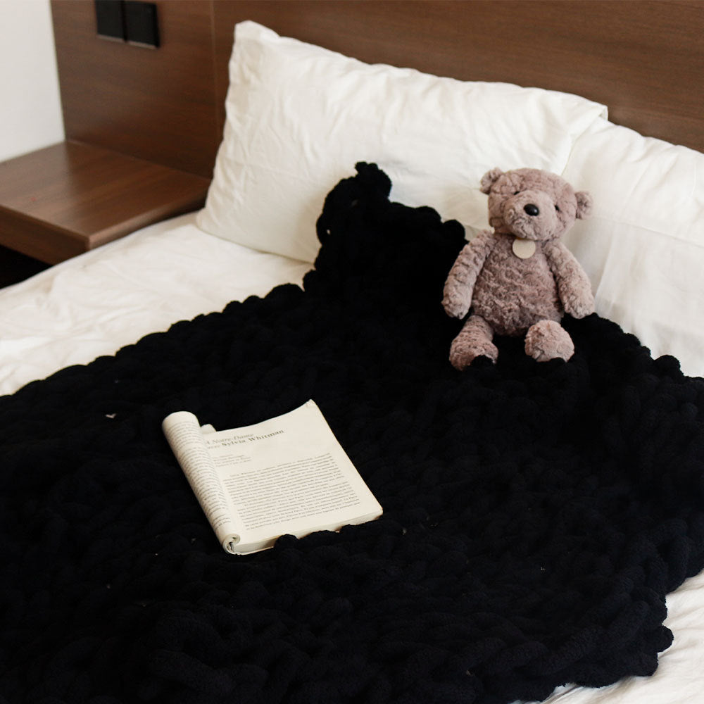 Thick Handwoven Chenille Knitted Throw Blanket for Sofa Bed